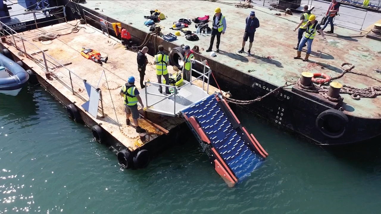 Conveyor-rescue-system